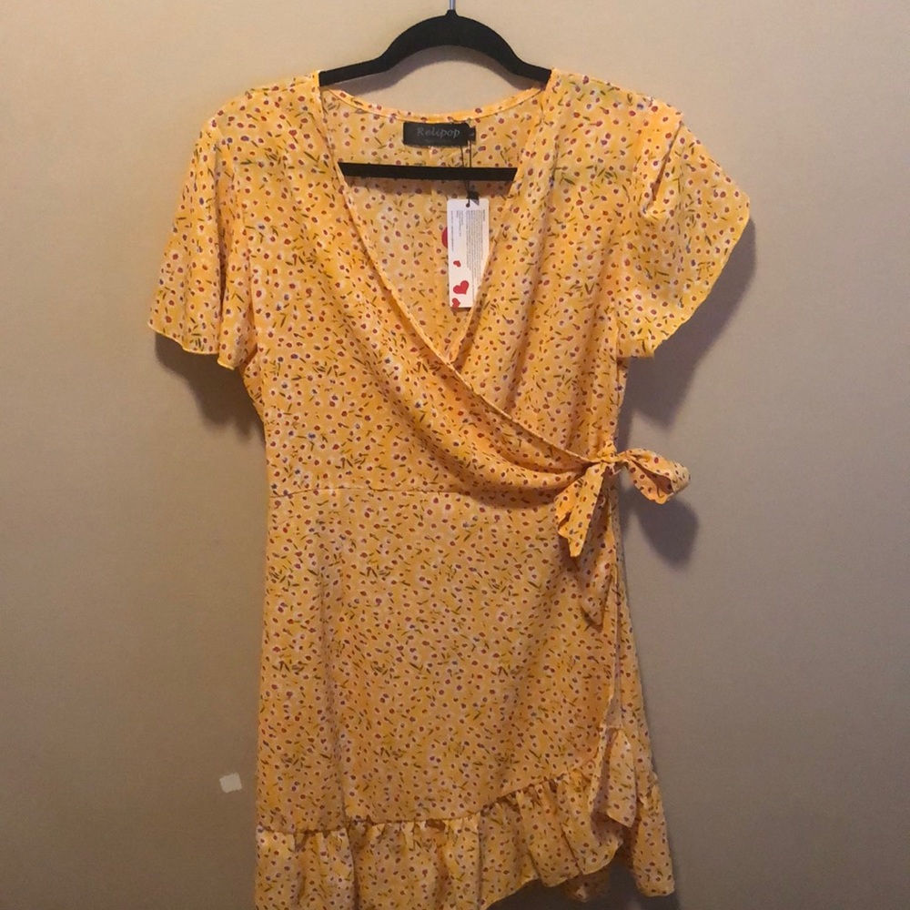 Brand new yellow summer sundress